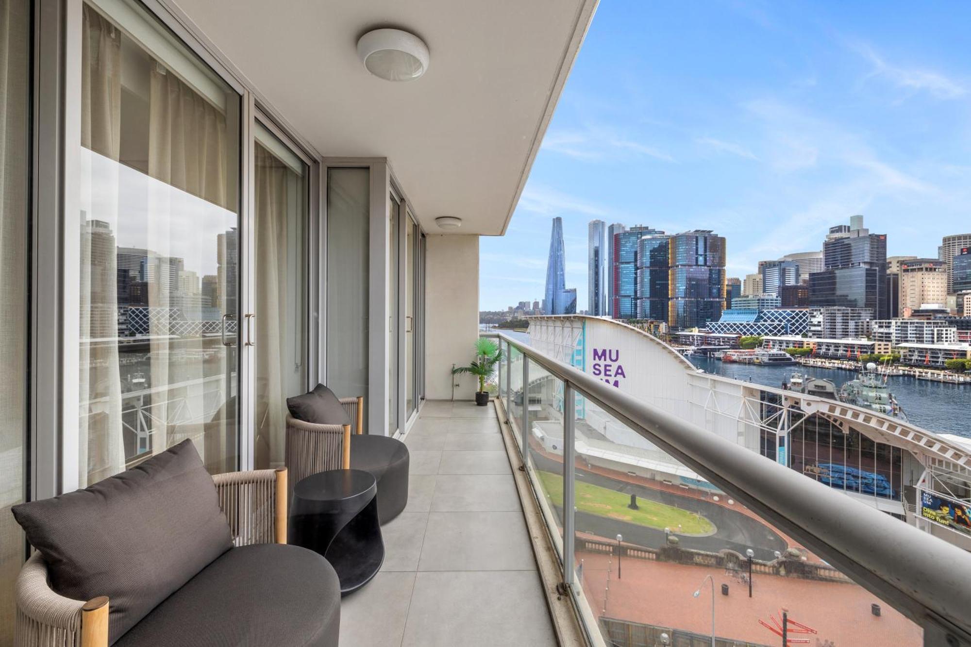 3 Bedroom Darling Harbour Apartment シドニー エクステリア 写真