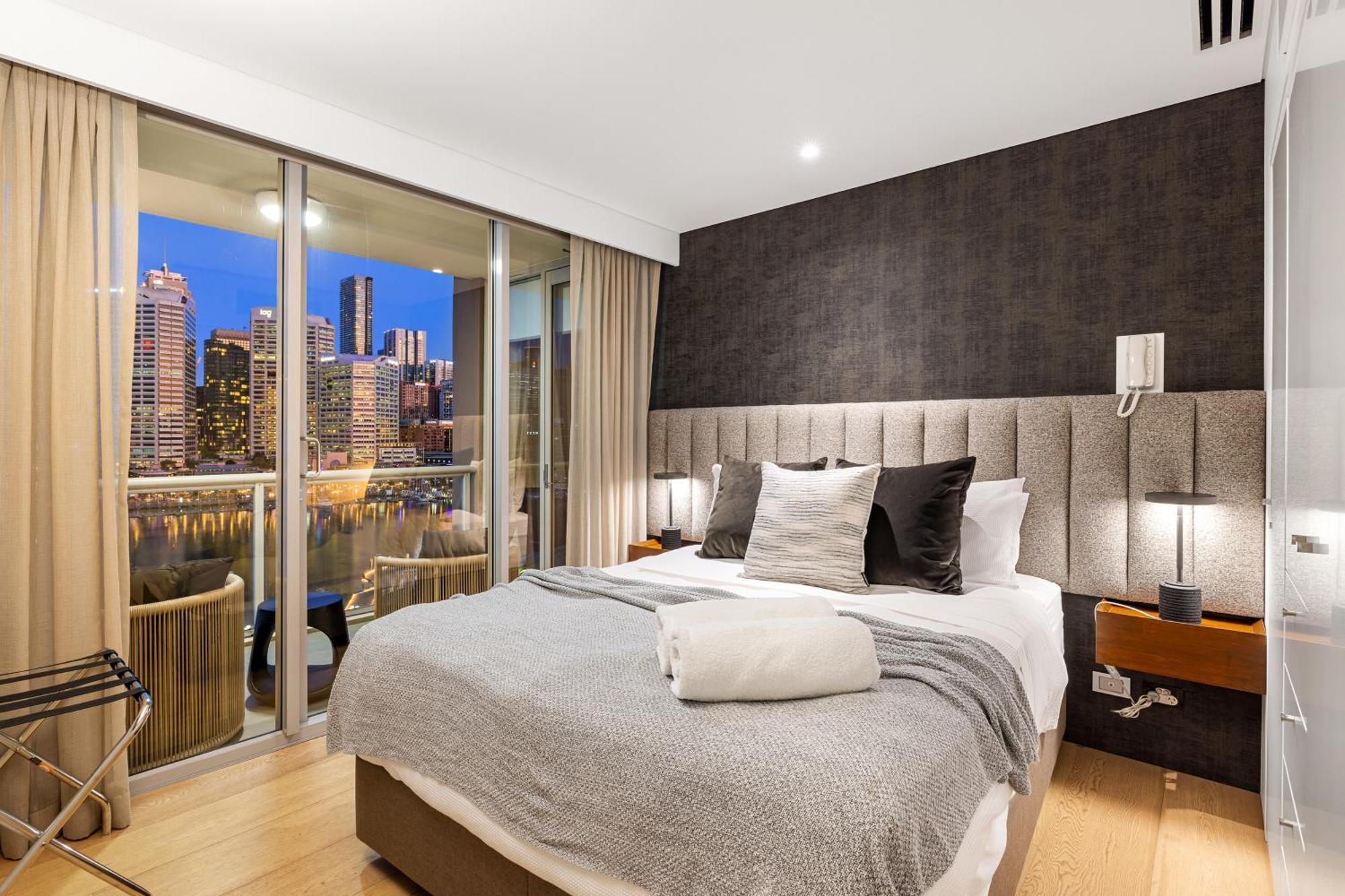 3 Bedroom Darling Harbour Apartment シドニー エクステリア 写真